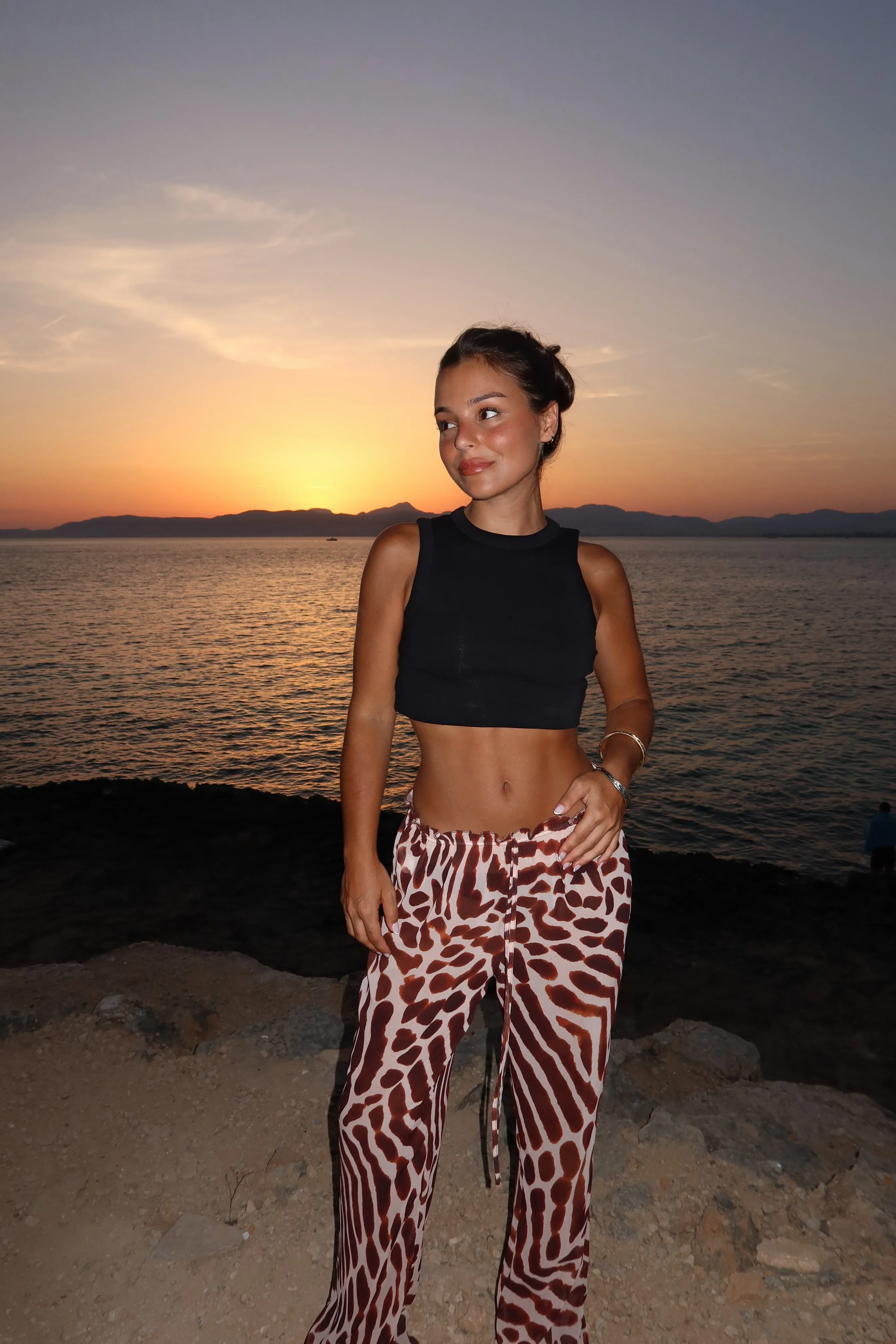 Giraffe Print Pants - Shipping/Envio from 27/07 to 03/08 - Image 2