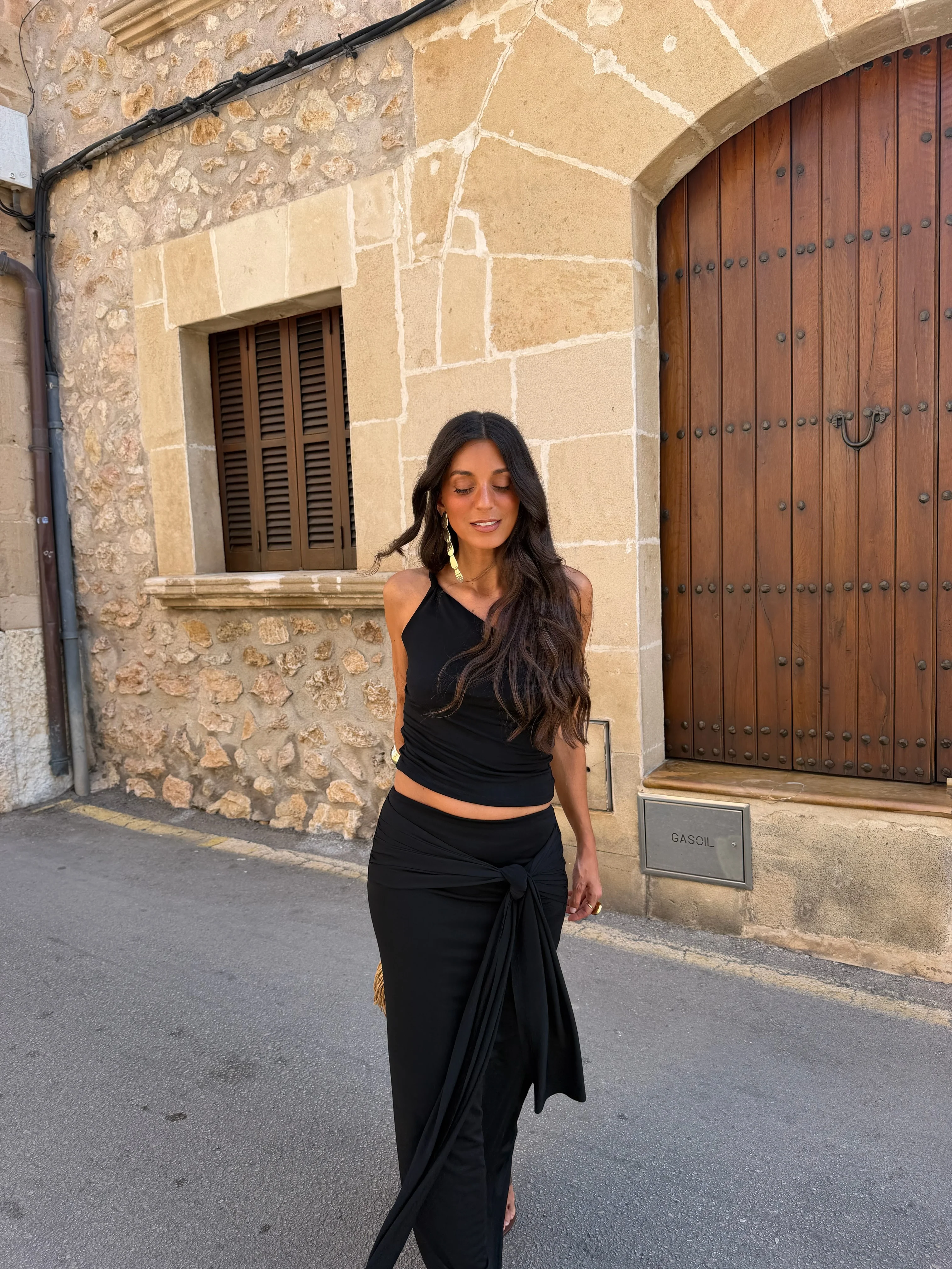 Islaia Set in Black - Pre-Order - Image 4